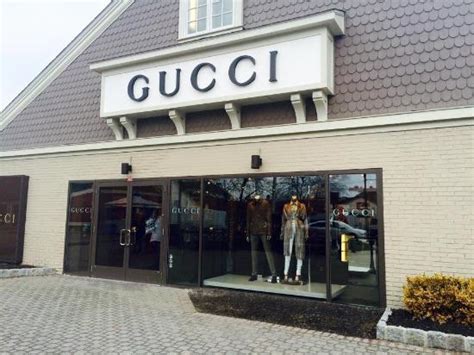 gucci outlet woodbury new york